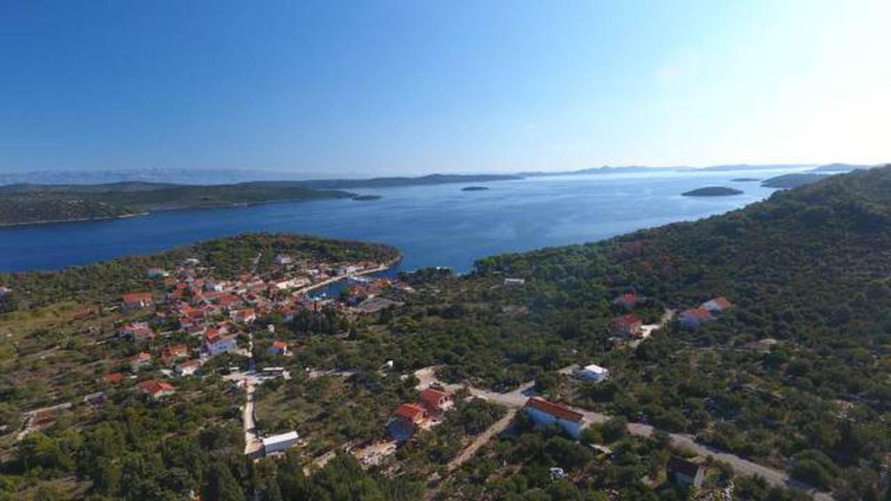 Apartments Irena Božava Zewnętrze zdjęcie