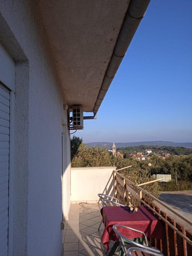 Apartments Irena Božava Zewnętrze zdjęcie