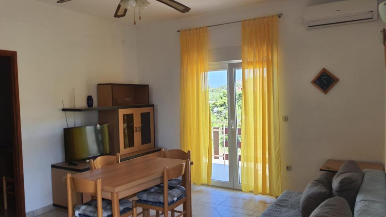 Apartments Irena Božava Zewnętrze zdjęcie