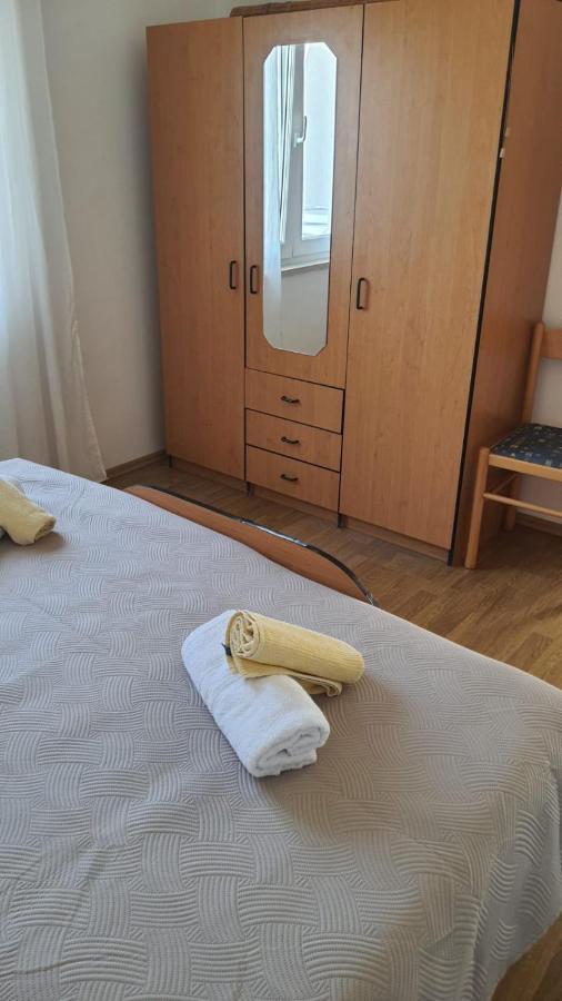 Apartments Irena Božava Zewnętrze zdjęcie