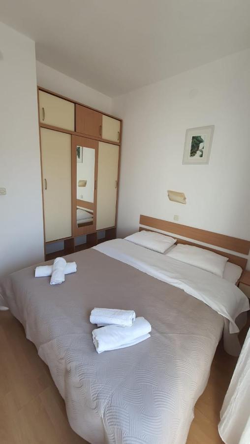 Apartments Irena Božava Zewnętrze zdjęcie