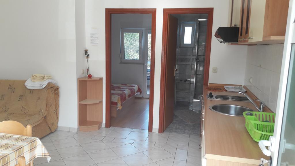 Apartments Irena Božava Zewnętrze zdjęcie